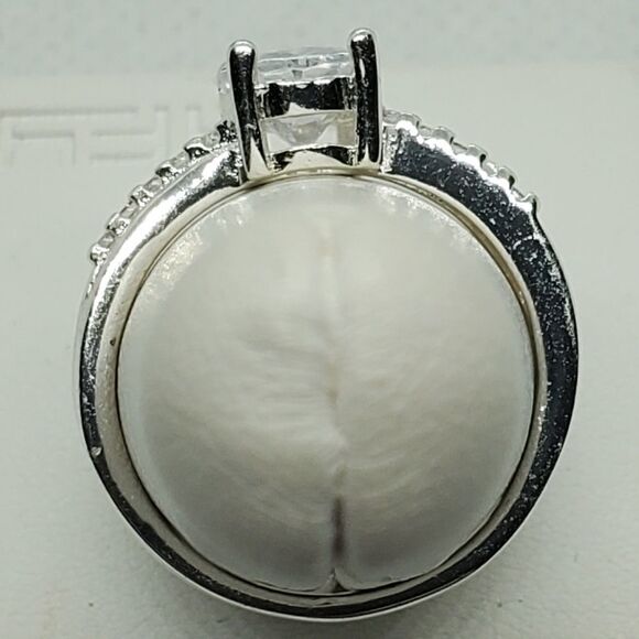 Silver Tone Rhinestone Ring (8) - Picture 4 of 6